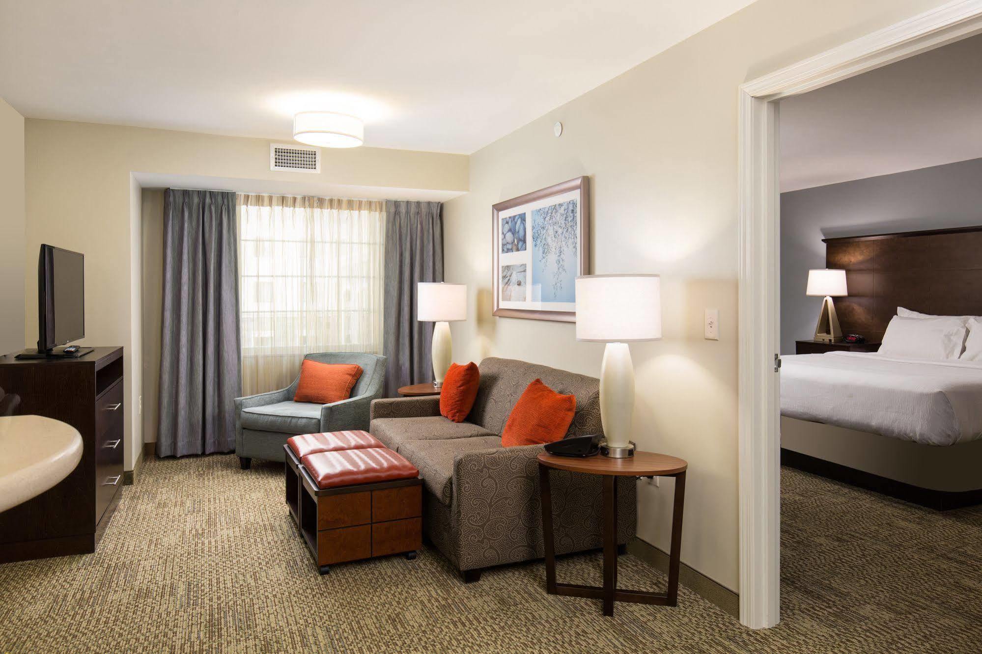 Flint Staybridge Suites - Columbus Polaris By Ihg מראה חיצוני תמונה